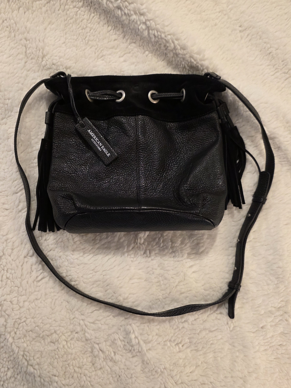 Like New, American Eagle Outfitters Black Leather Suede Bucket Bag Italy - Picture 3 of 15